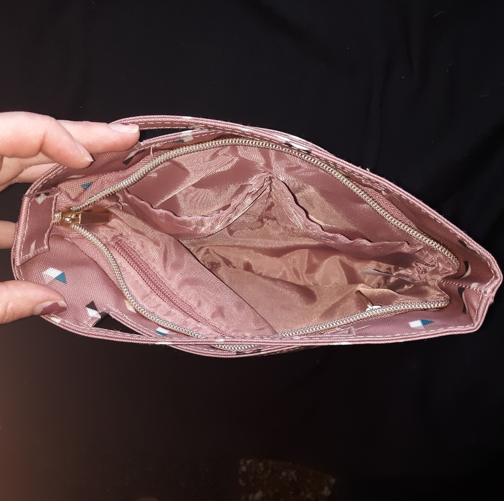Makeup bag - Picture 3 of 3